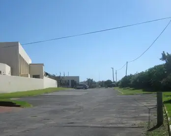 Banana Beach parking